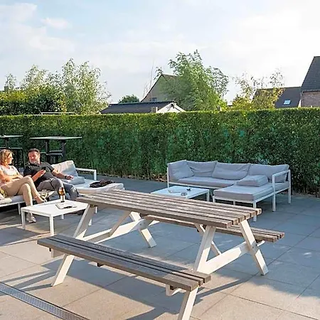 Logies Ternier - Het Victorhuis Bed & Breakfast 2*